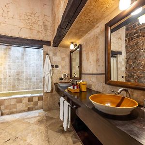 Queen Suite